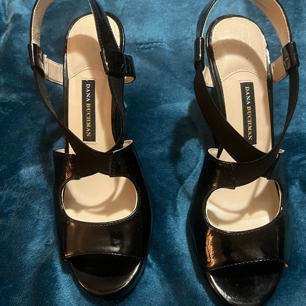 Dana Buchman patent leather wedge heels size 9. Some scuff marks.